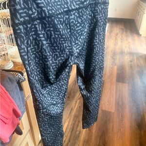 6 pair lululemon athletica leggings all size 8    6 pair for $100